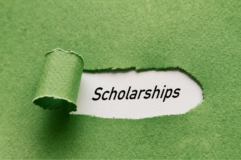 How to get a full ride scholarship