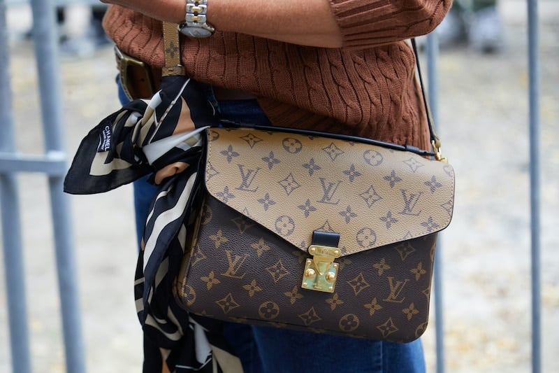 Louis Vuitton pochette Metis Bag